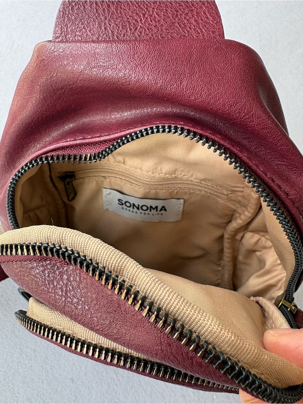 Sonoma Maroon and Cream Vegan Leather Crossbody Strap Bag NWT - Picture 5 of 7